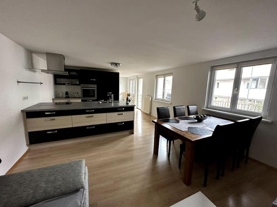 Maisonette-Apartment Mit Grosser Terrasse Im Zentrum Von Брегенц Экстерьер фото